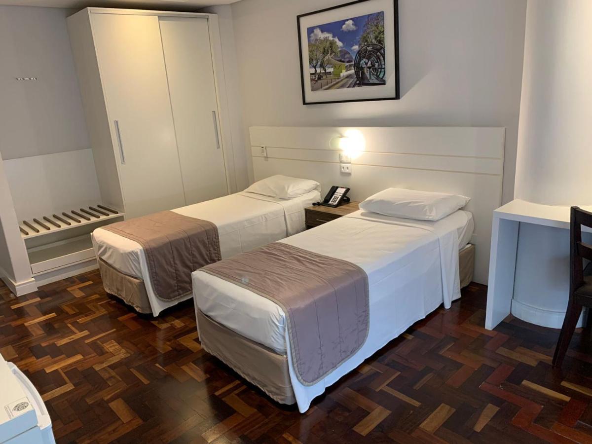 Hotel Centro Europeu Κουριτίμπα Εξωτερικό φωτογραφία