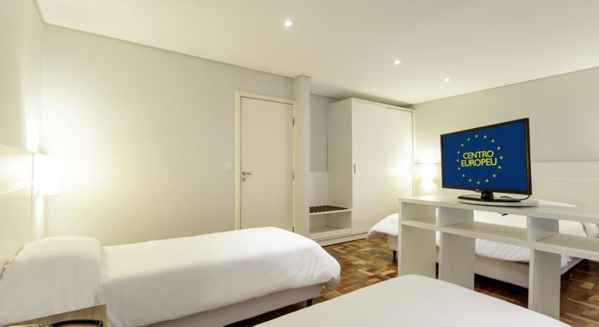 Hotel Centro Europeu Κουριτίμπα Εξωτερικό φωτογραφία