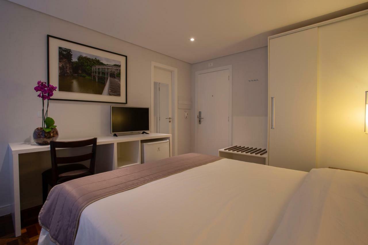 Hotel Centro Europeu Κουριτίμπα Εξωτερικό φωτογραφία