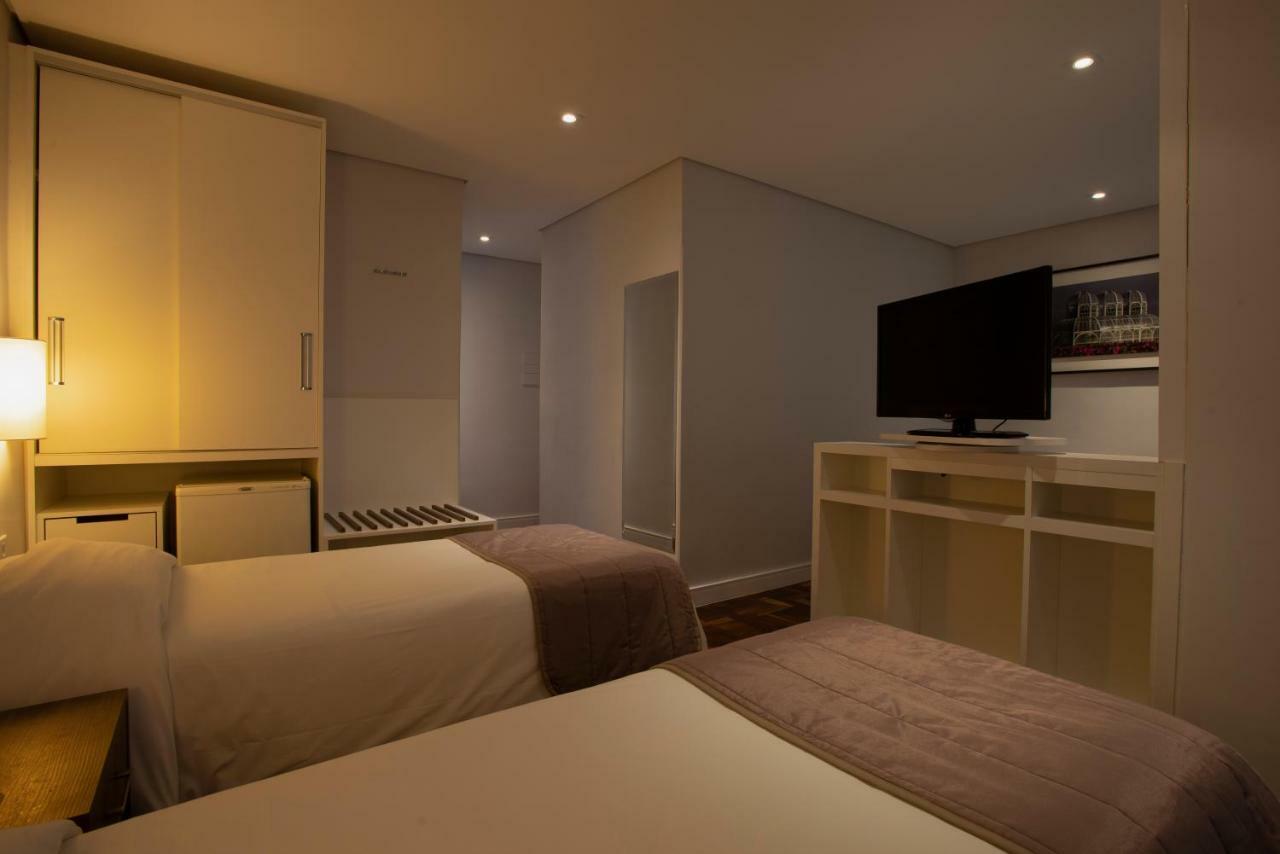 Hotel Centro Europeu Κουριτίμπα Εξωτερικό φωτογραφία