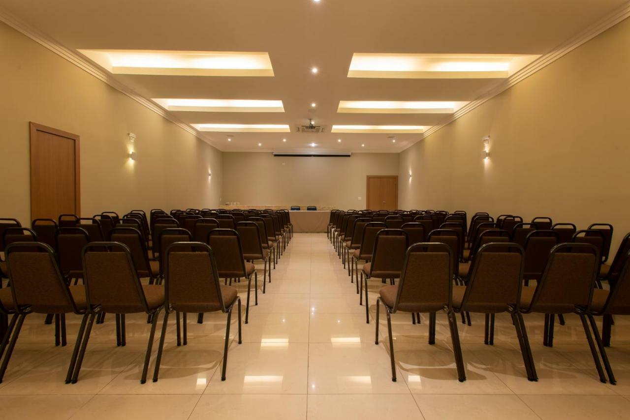 Hotel Centro Europeu Κουριτίμπα Εξωτερικό φωτογραφία